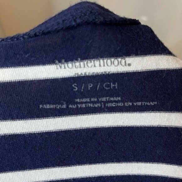 Motherhood Maternity Navy and White Striped Long Sleeve V-Neck Tee Size Small - Picture 6 of 6